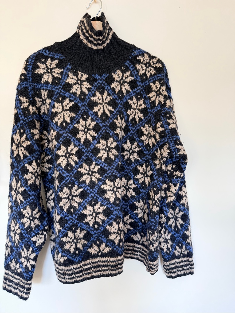 Vintage 90s J.Crew 100% Wool Nordic Snowflake Sweater - Picture 2 of 9